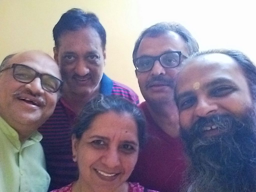 Acharya Mital guiding a PranDhyan meditation session